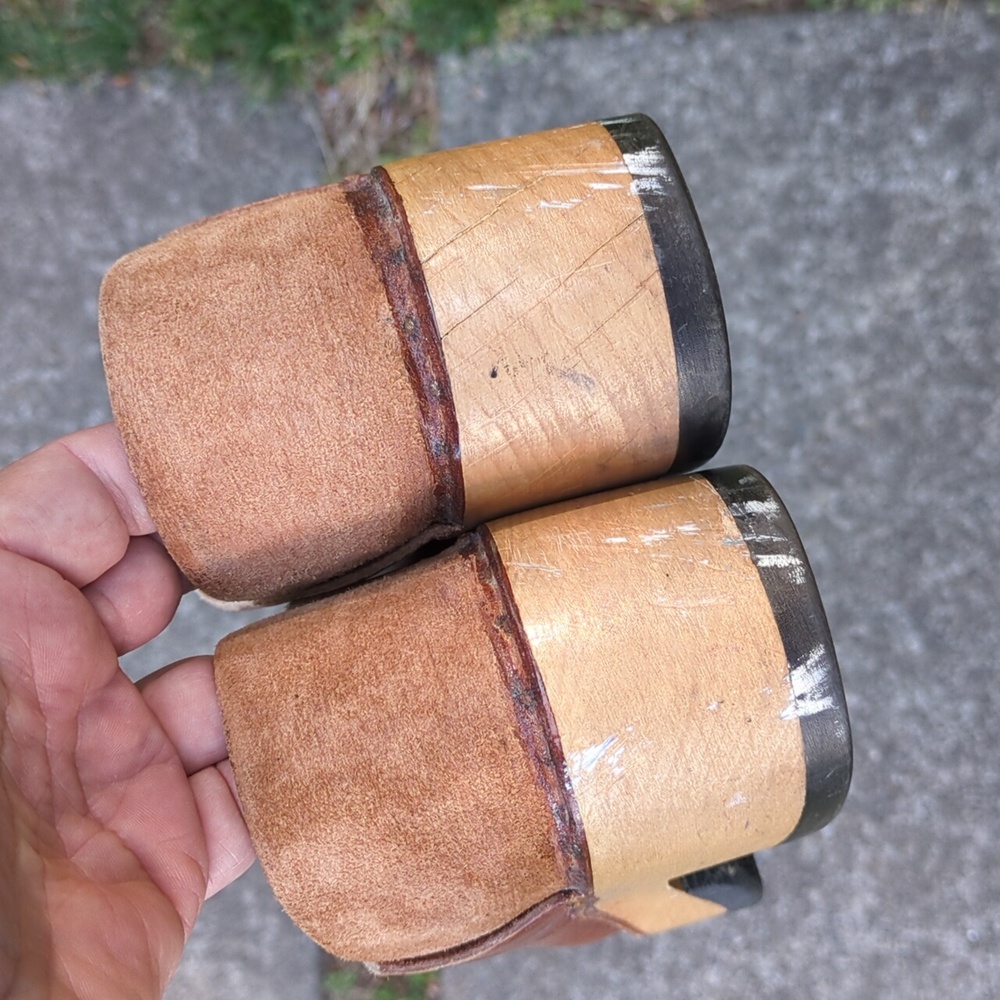Multnomah Clogs - Picture 5 of 6